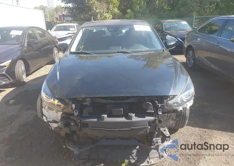 2018 Mazda Mazda3 Sport z USA, uszkodzony, nr VIN 3MZBN1U77JM225101